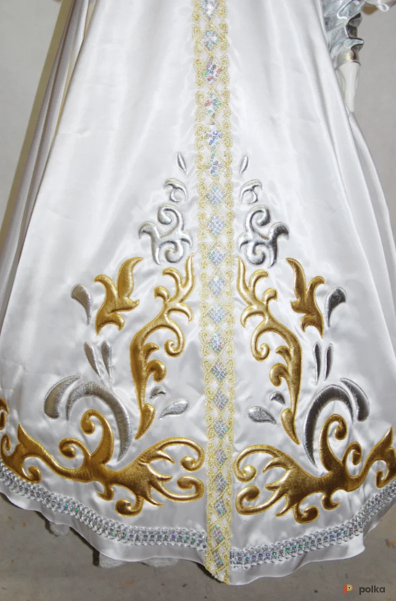 Возьмите КОСТЮМ ЗИМА БОЯРЫНЯ напрокат (Фото 1) в Москве