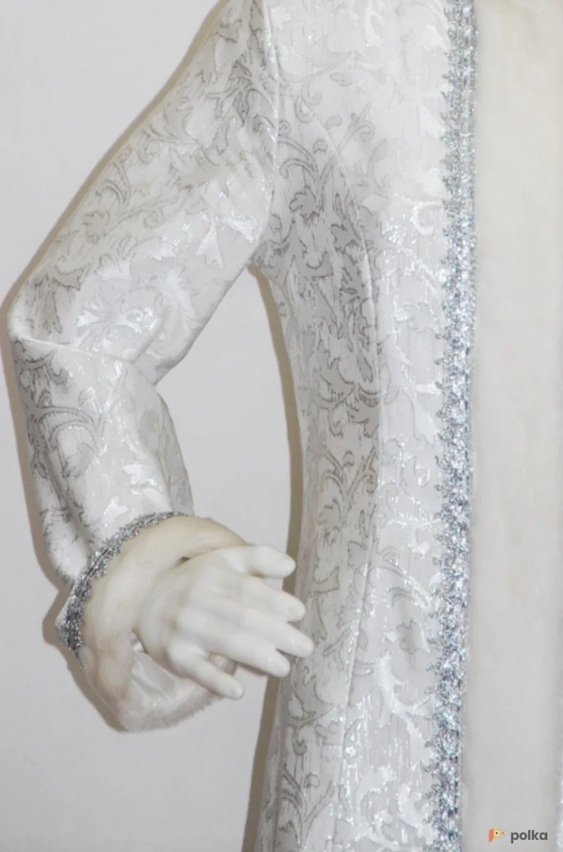 Возьмите СНЕГУРОЧКА классика (парча белая) напрокат (Фото 1) в Москве