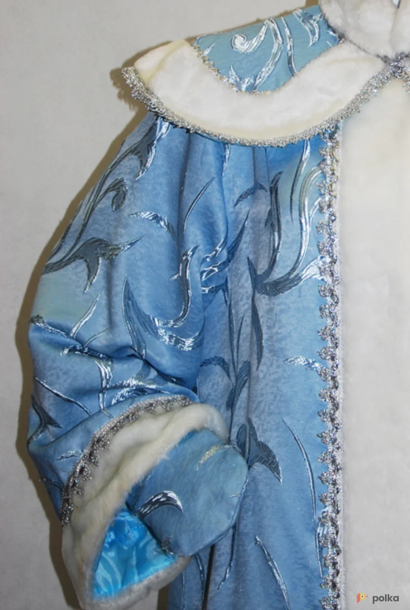 Возьмите СНЕГУРОЧКА длинная с пелериной (шелк голубой)  напрокат (Фото 1) в Москве