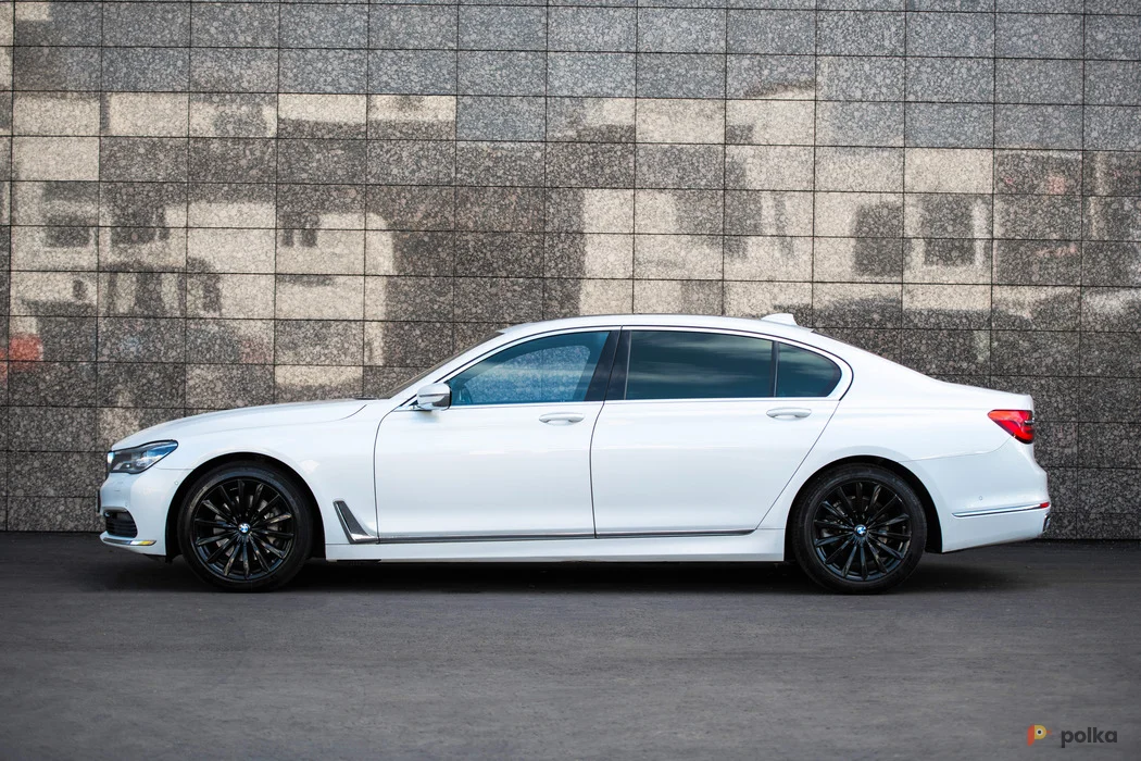 Возьмите BMW 730Ld xDrive напрокат (Фото 1) в Москве