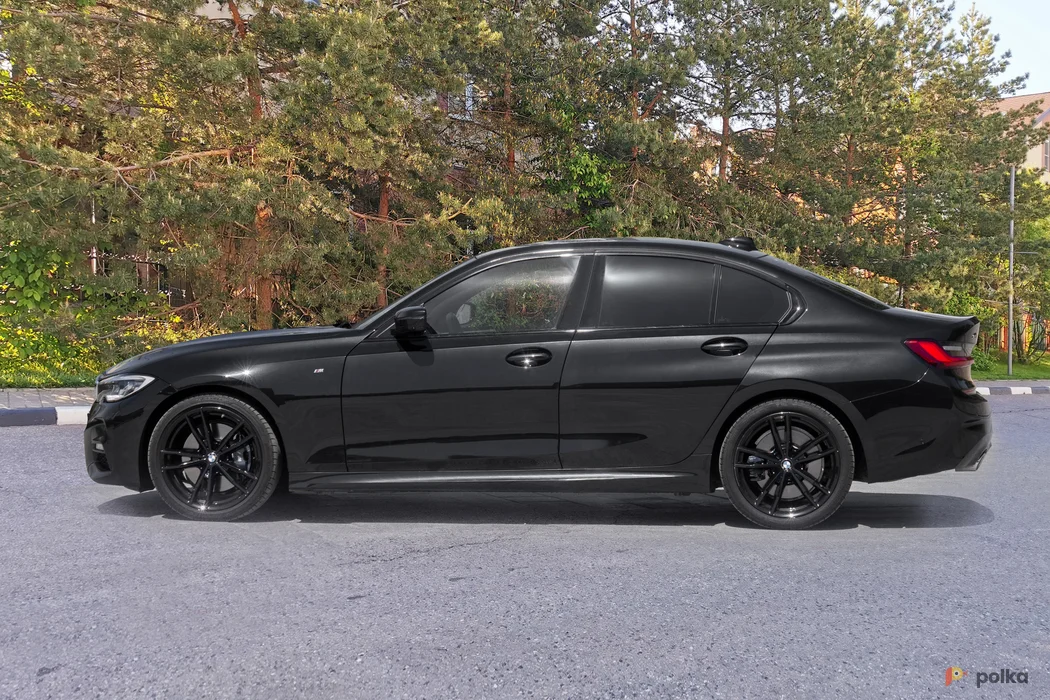 Возьмите BMW 320d xDrive напрокат (Фото 1) в Москве