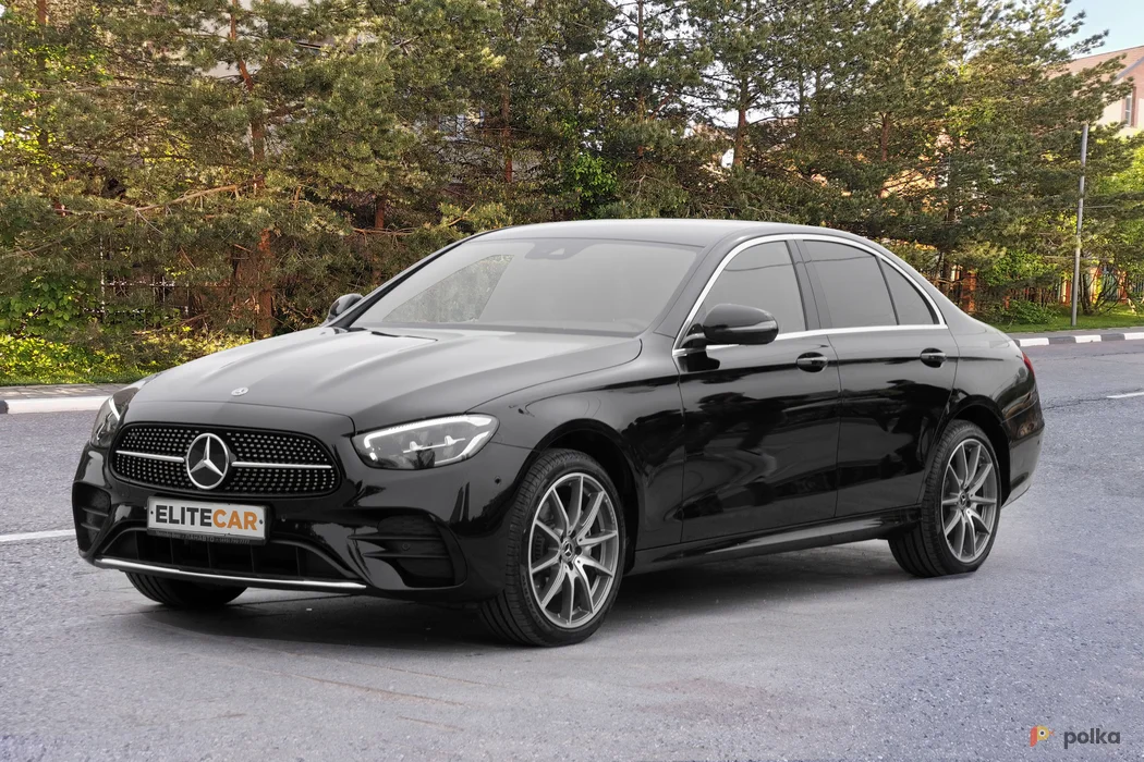 Возьмите Mercedes E200 4MATIC  2022 г.в. напрокат (Фото 1) в Москве