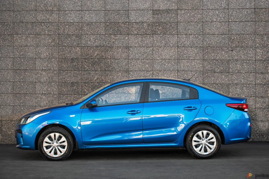 Возьмите KIA Rio AT напрокат (Фото 1) в Москве