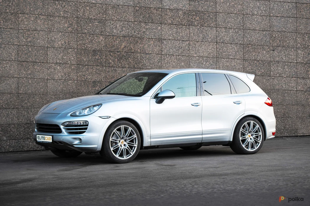 Возьмите Porsche Cayenne напрокат (Фото 1) в Москве
