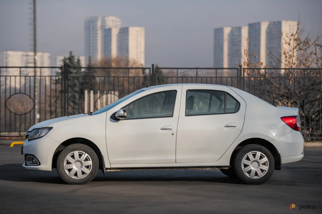 Возьмите Renault Logan AT напрокат (Фото 1) в Москве