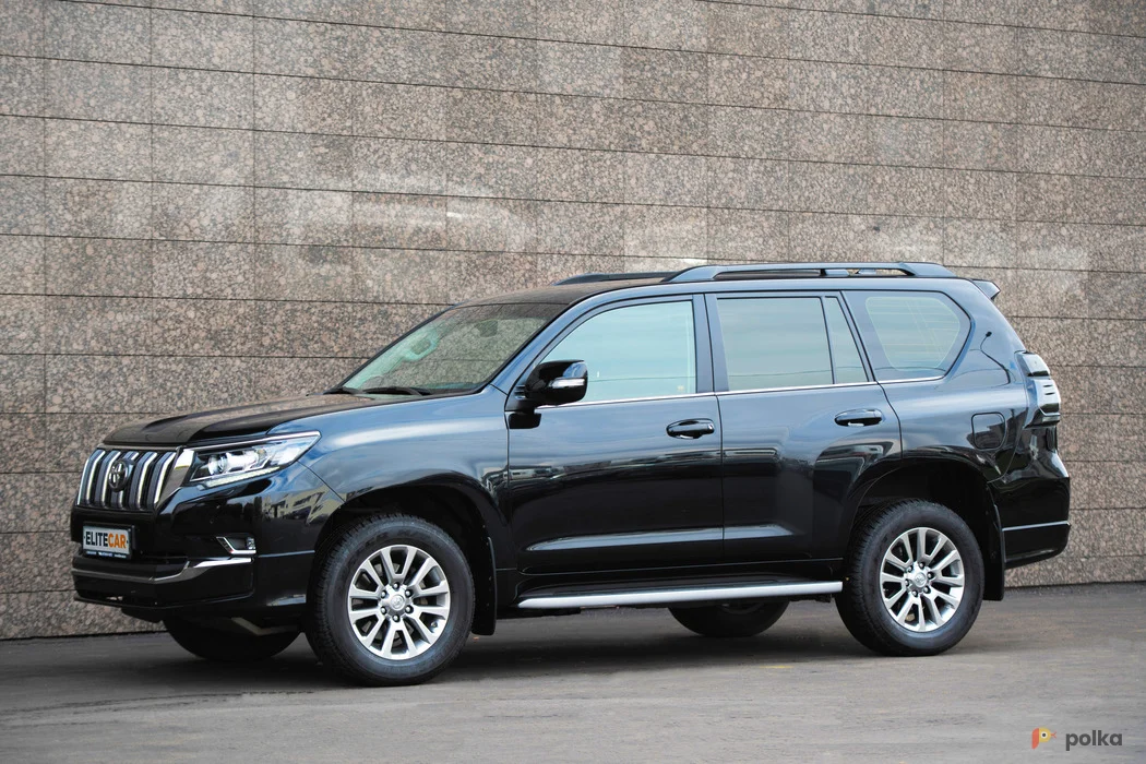Возьмите Toyota Land Cruiser Prado напрокат (Фото 1) в Москве
