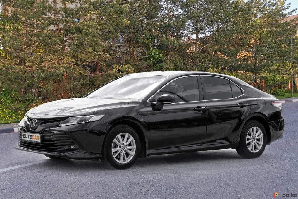 Возьмите Toyota Camry напрокат (Фото 1) в Москве