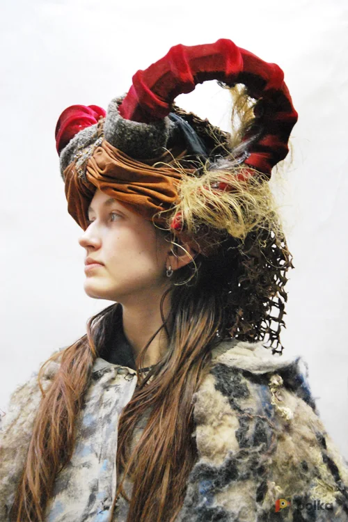 Возьмите ГОЛОВНОЙ УБОР №1 напрокат (Фото 1) в Москве