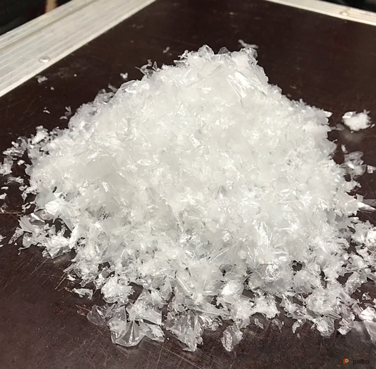 Возьмите ИСКУССТВЕННЫЙ СНЕГ КОНФЕТТИ напрокат (Фото 1) в Санкт-Петербурге