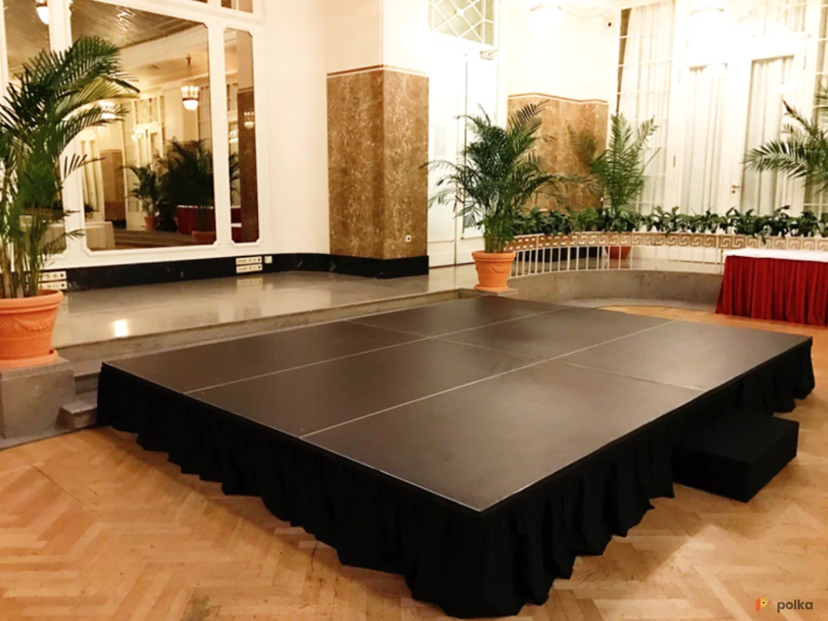 Возьмите ЕВРОПОДИУМ 4Х3 напрокат (Фото 1) в Санкт-Петербурге